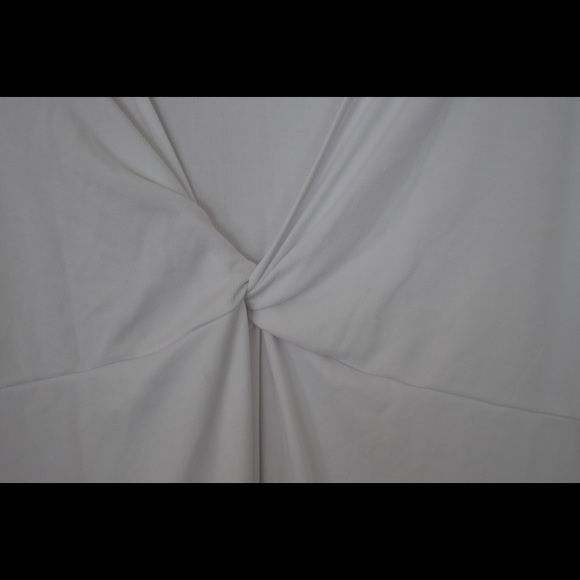 UO Perfect Layering Tee - Picture 2 of 2